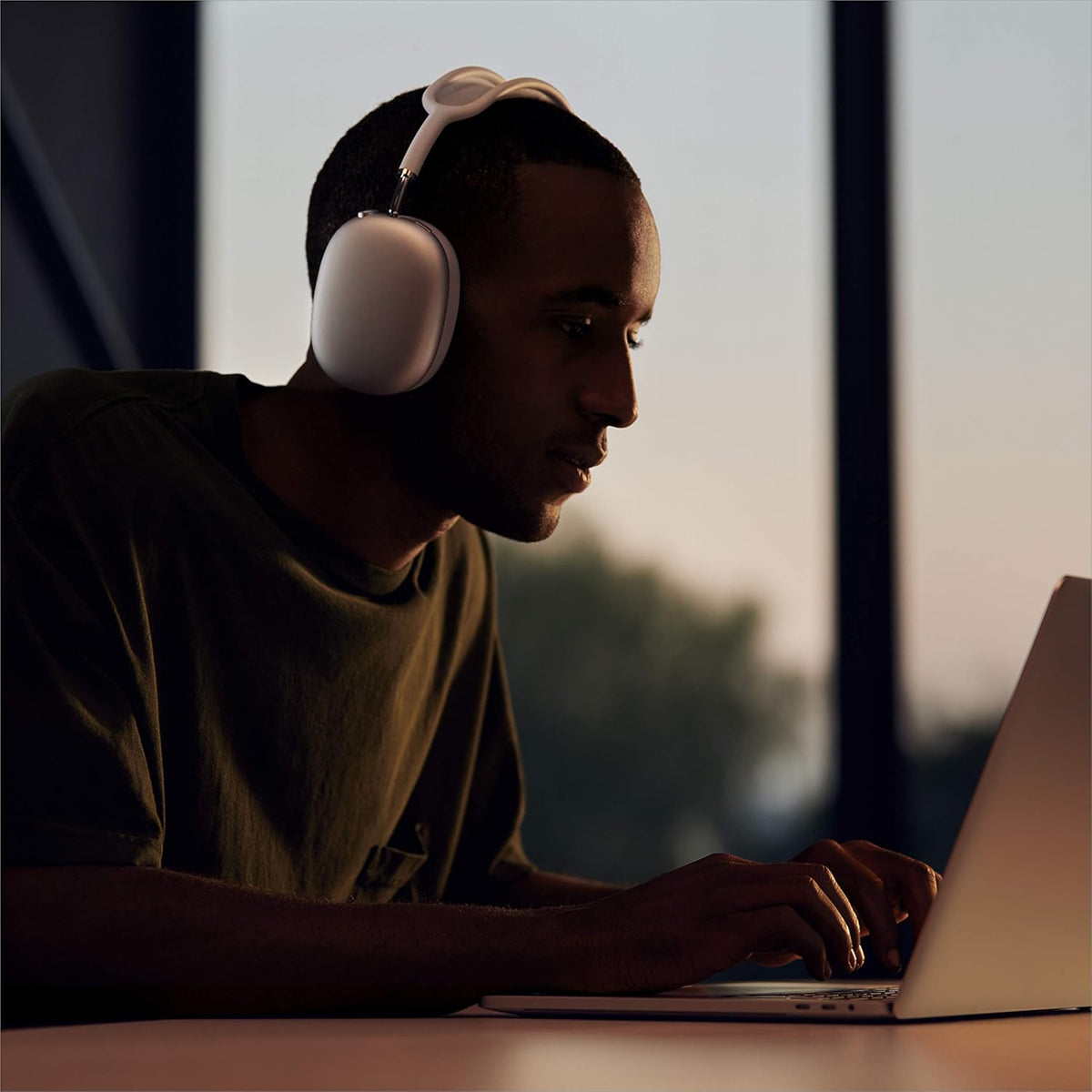 Apple AirPods Max - Auriculares inalámbricos sobre la oreja, cancel...