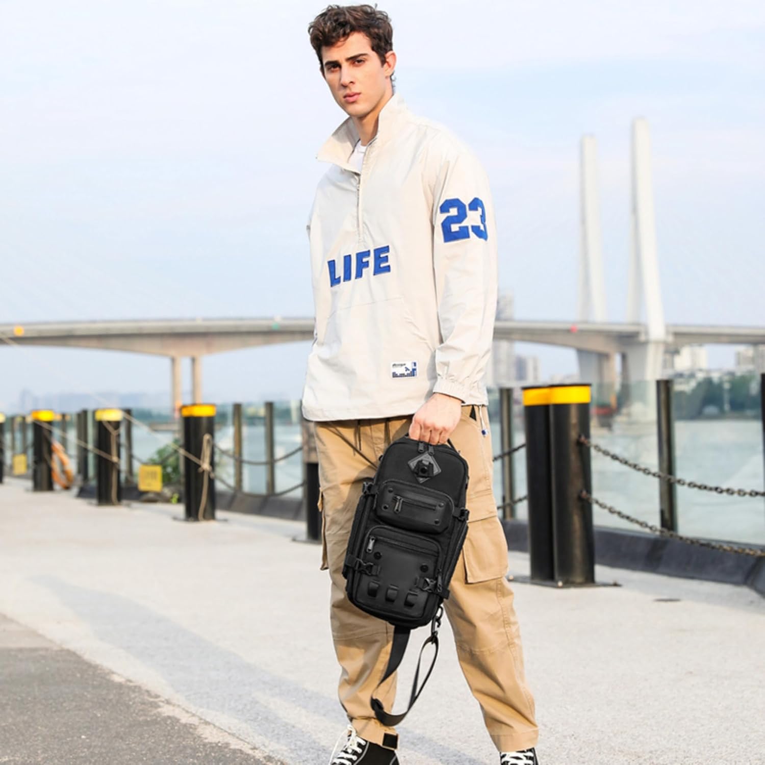OZUKO Bolsas tácticas para hombres, mochila cruzada impermeable, bo...