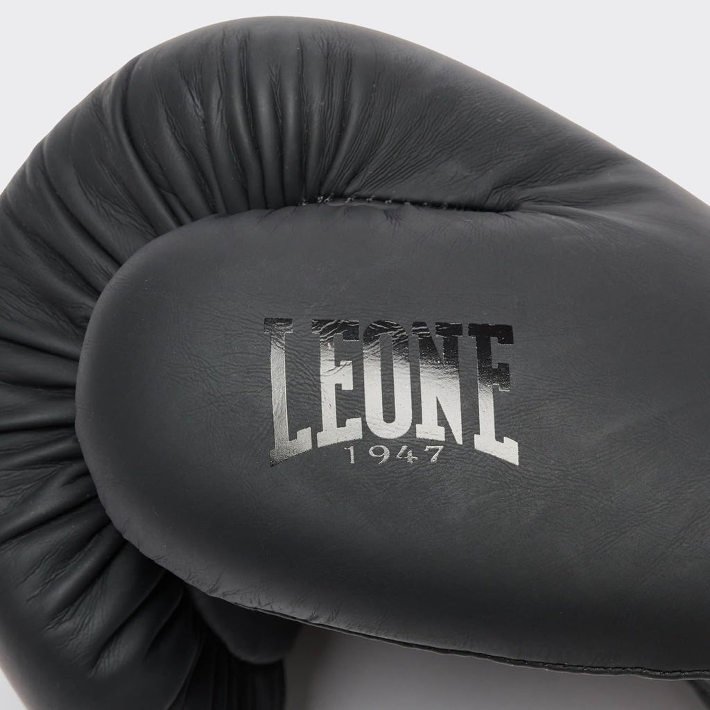 LEONE 1947, Guantes de boxeo blancos y negros