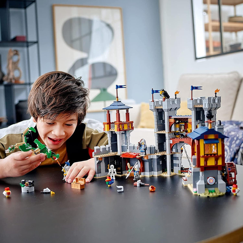 LEGO Creator 3 en 1 - Juguete de castillo medieval que se transform...