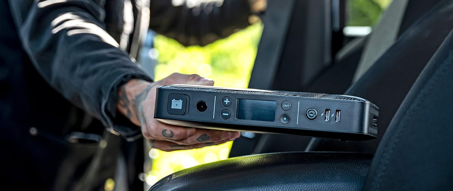 Mophie Powerstation Go - Arrancador de coche compacto resistente co...