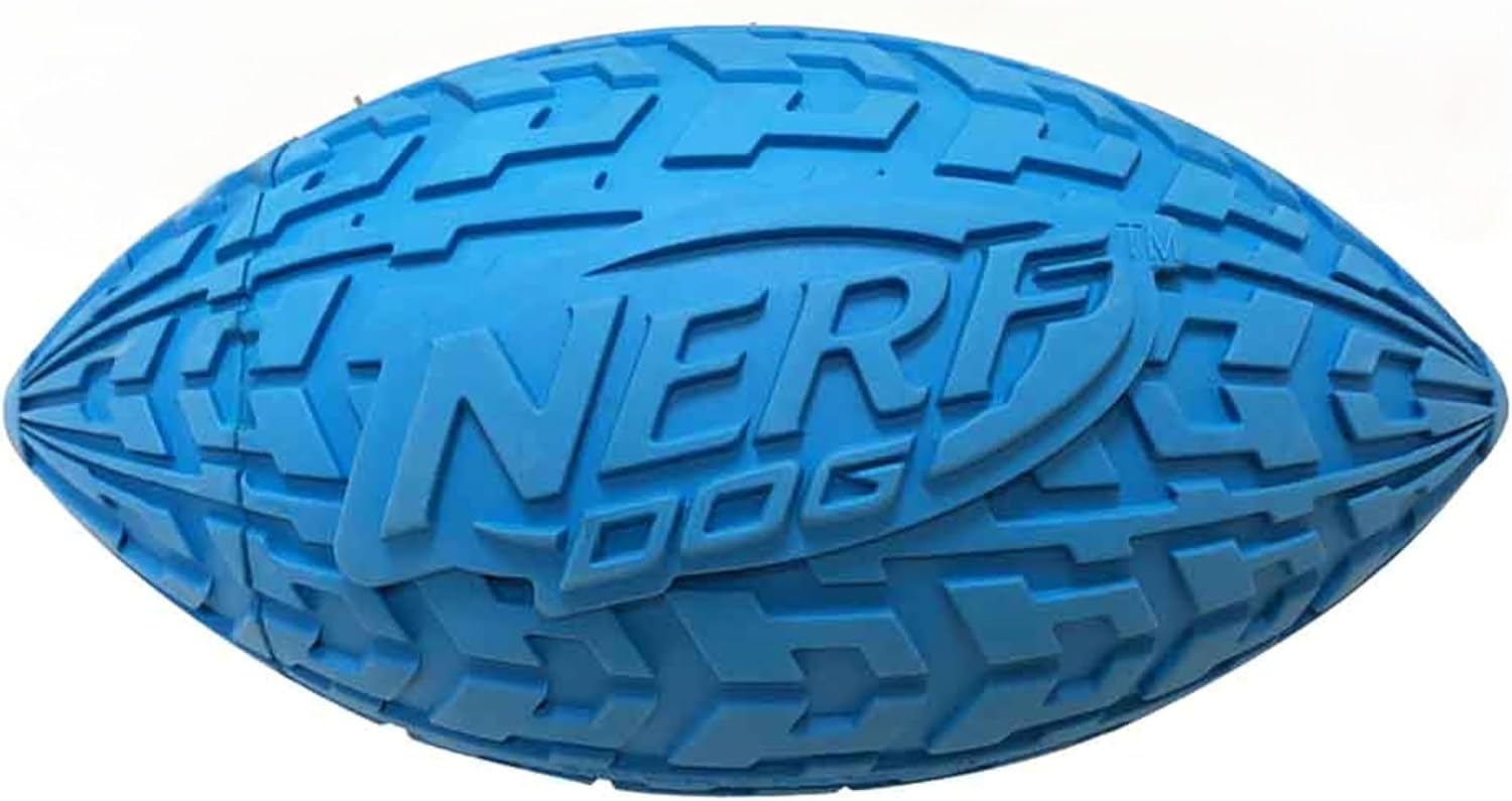 Nerf Dog - Juguete de llanta con chirriador para perros al aire lib...