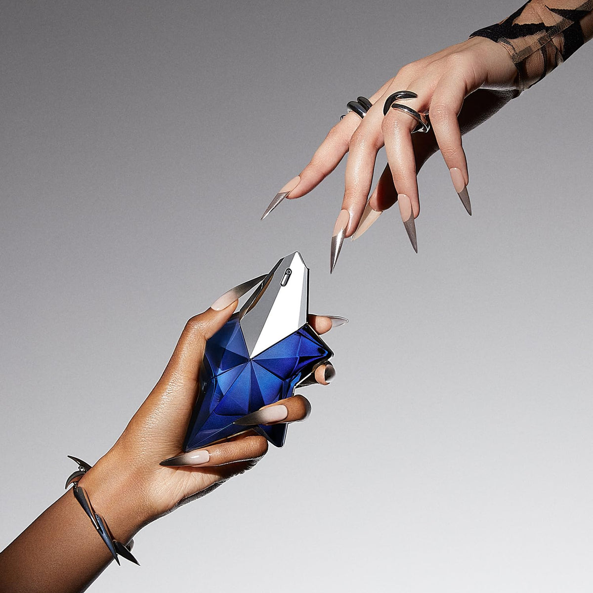 Mugler Angel Elixir - Eau de Parfum - Perfume de mujer - Floral y a...