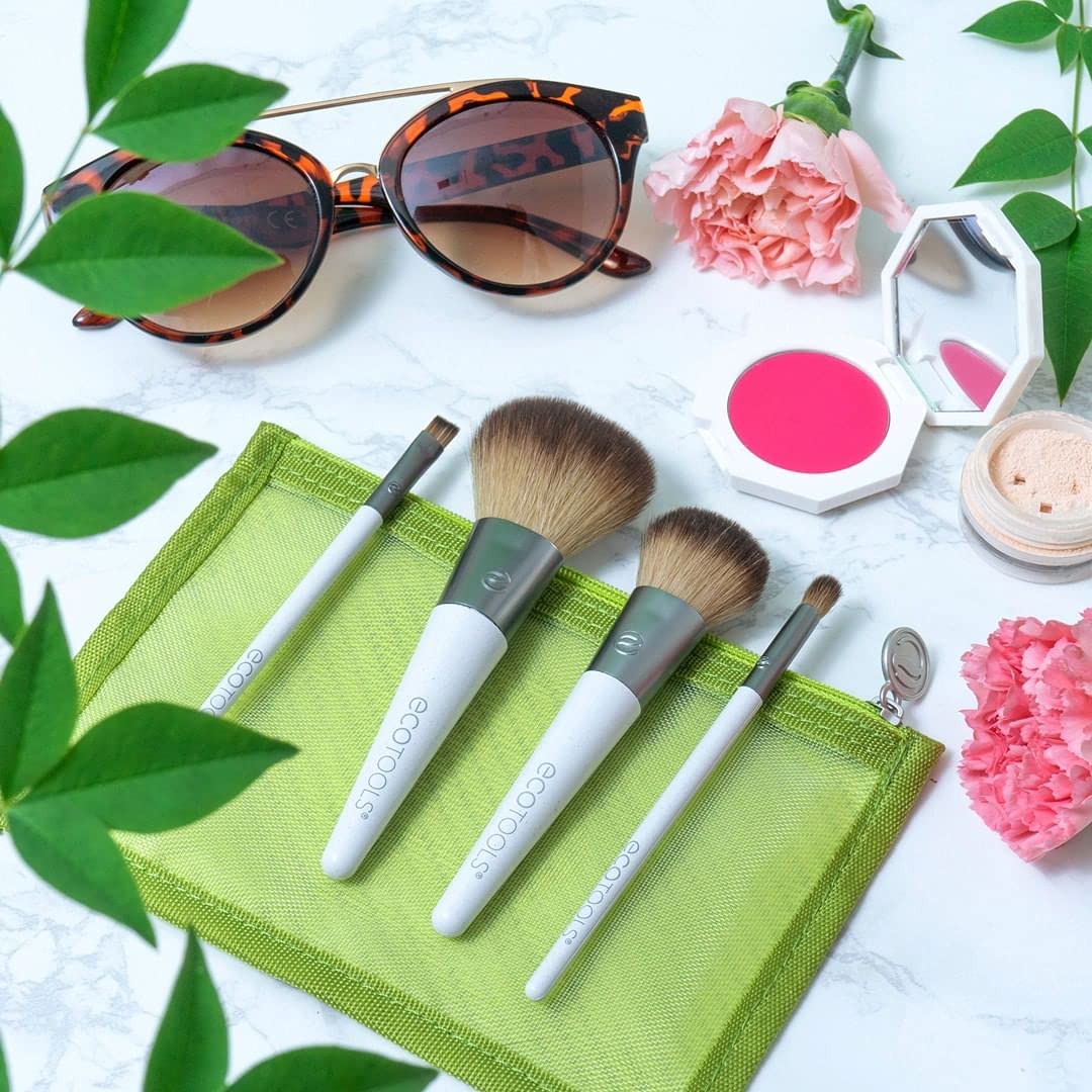 EcoTools Kit de brochas de maquillaje para llevar, juego de brochas...