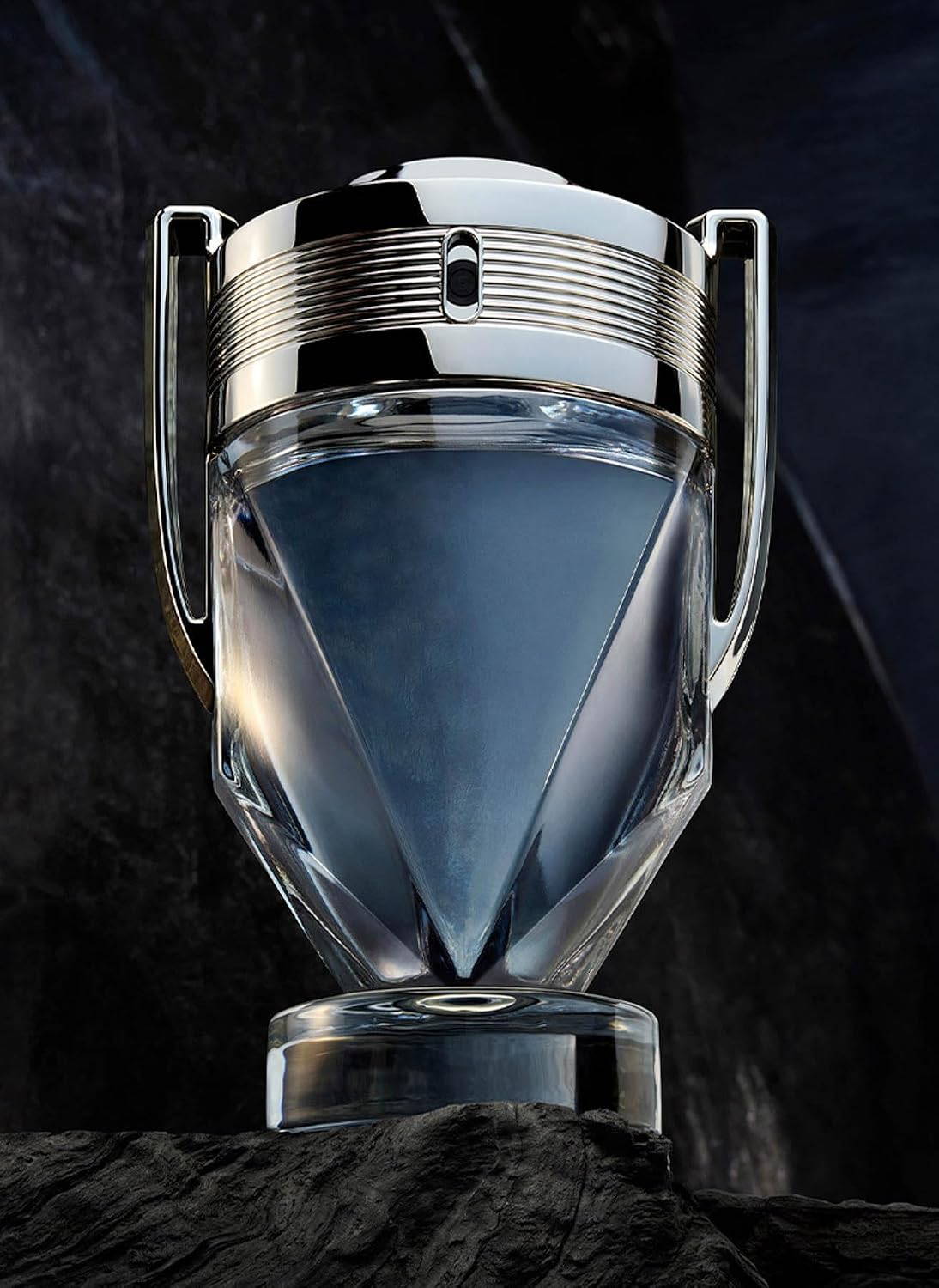 Rabanne Invictus Eau de Toilette - Colonia acuática amaderada de la...