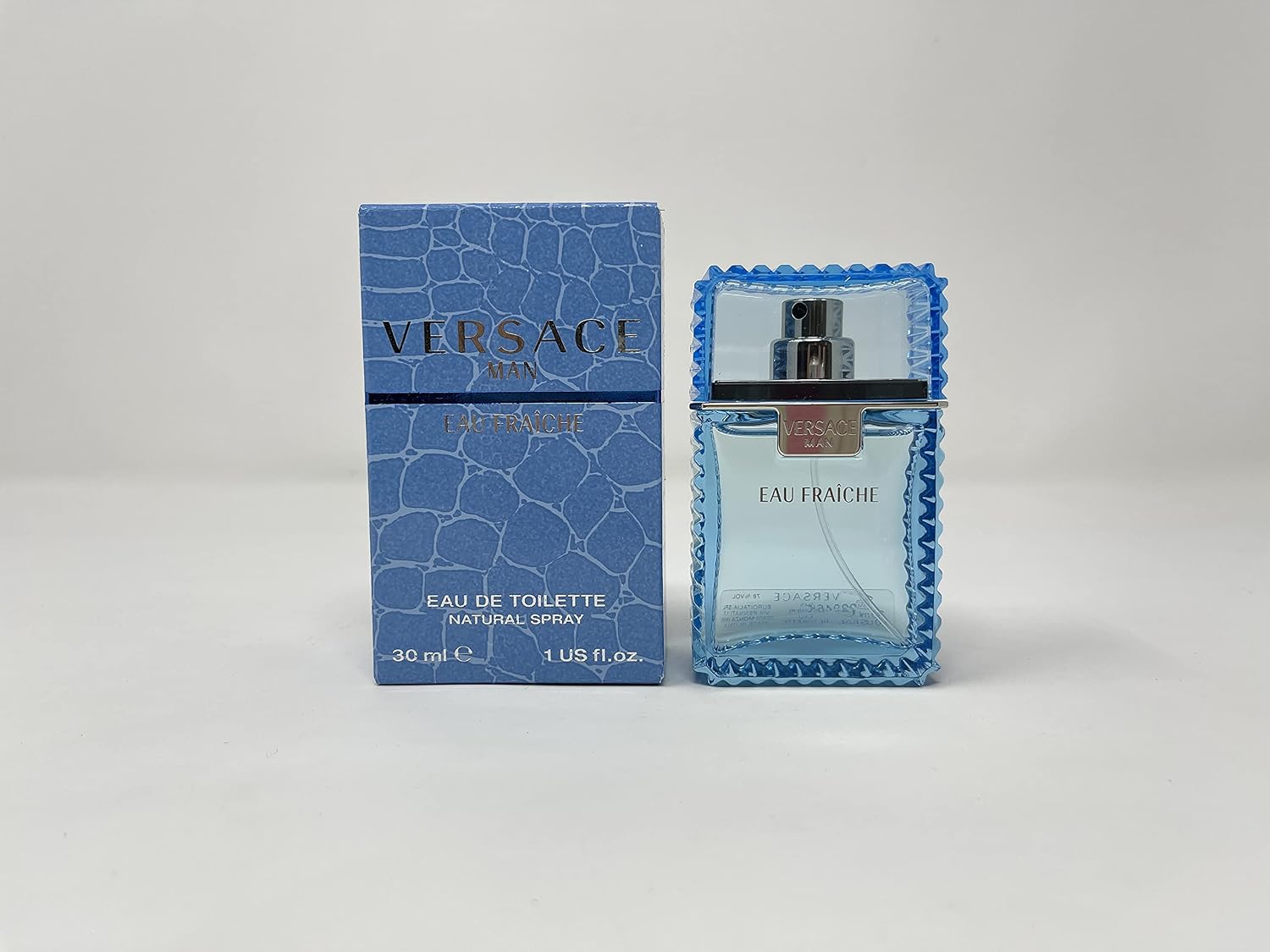 Versace Man by Versace Eau Fraiche Eau De Toilette Spray (Azul) 1 Oz