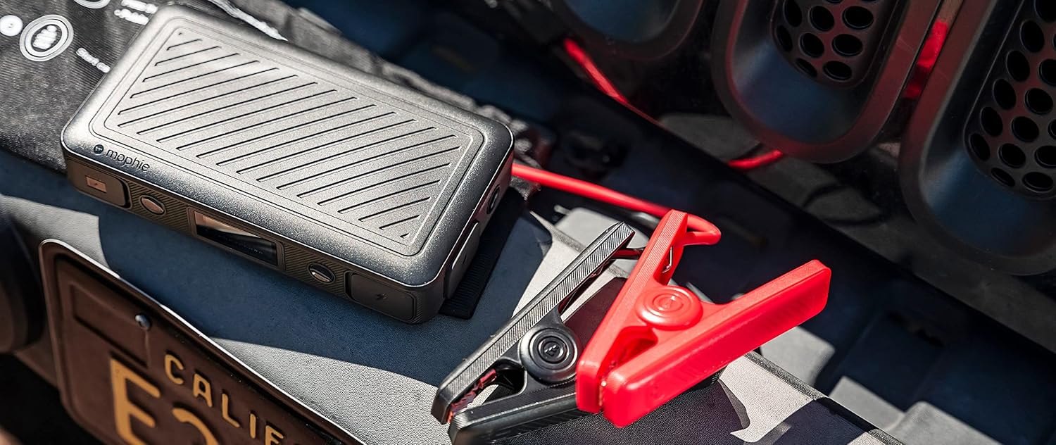 Mophie Powerstation Go - Arrancador de coche compacto resistente co...