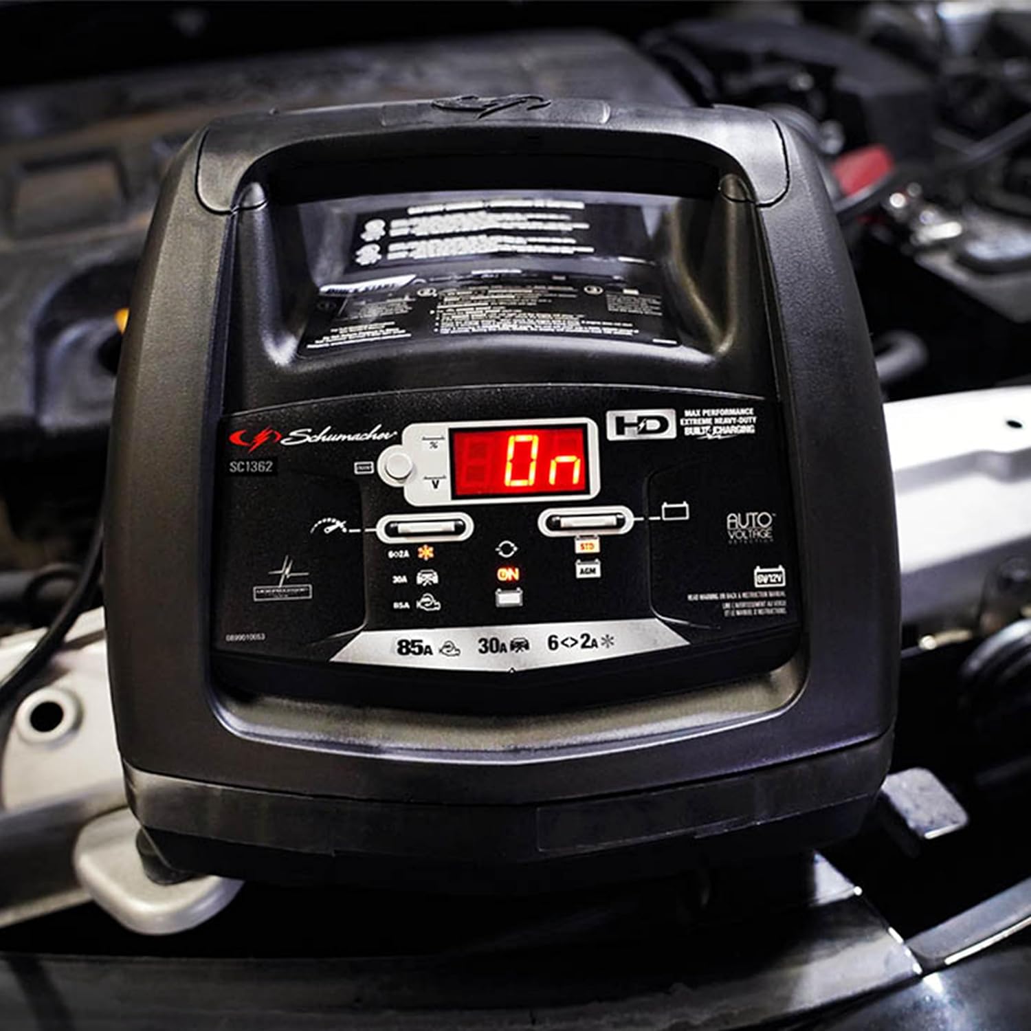 Schumacher Electric - Cargador de batería de coche de 6A y arrancad...
