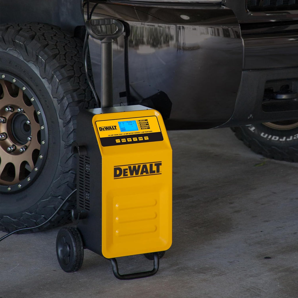 DeWalt Cargador de batería rodante de 40 amperios DXAEC200 para veh...