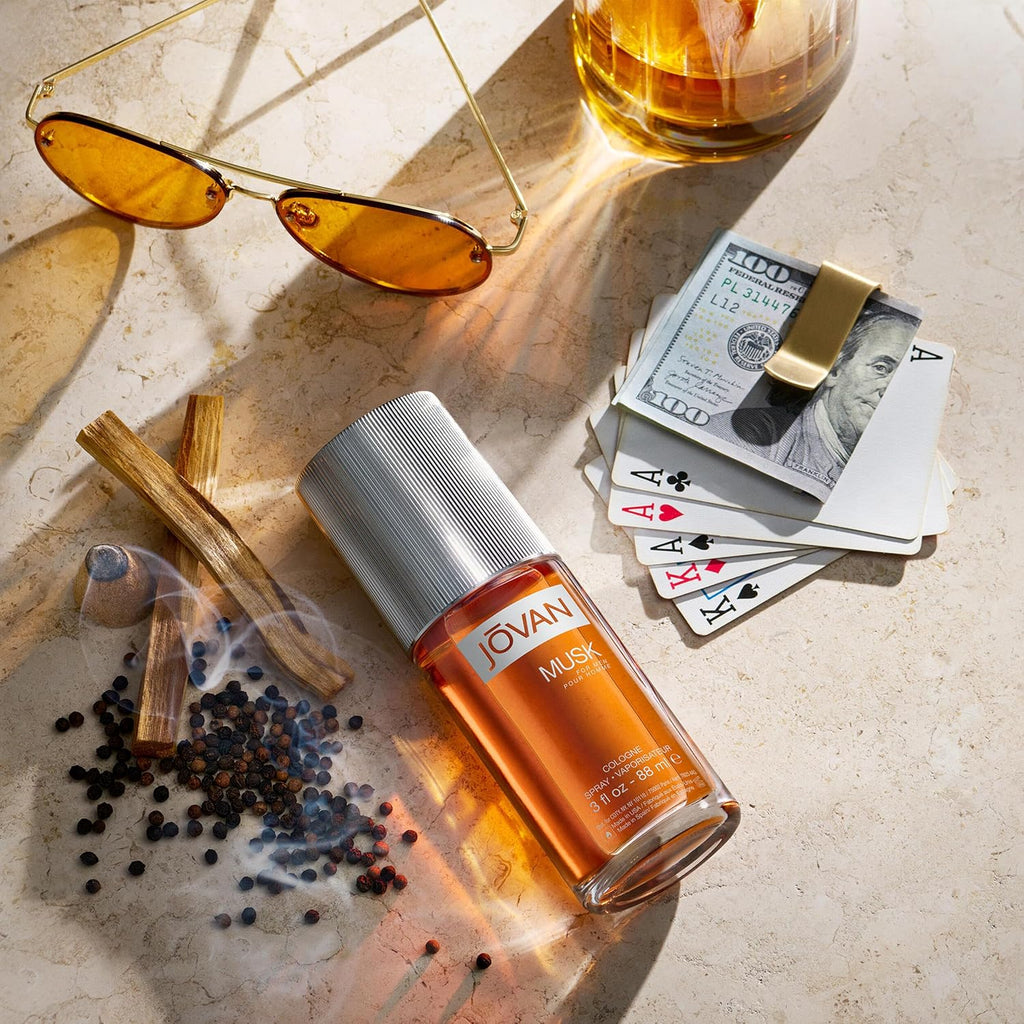 Jovan Musk por Jovan para hombres Colonia en espray - Botella de 3...