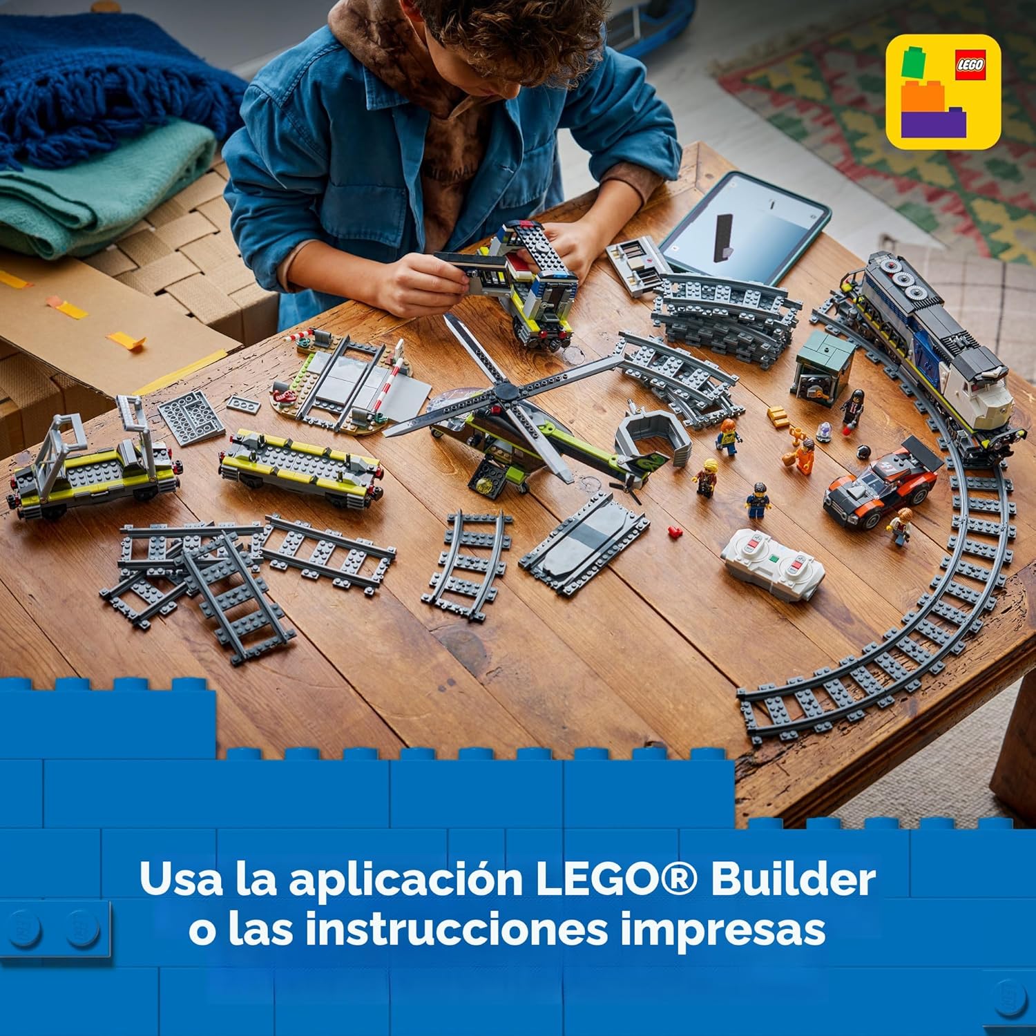 LEGO City Police Train Heist - Juego de tren con juguete de coche d...