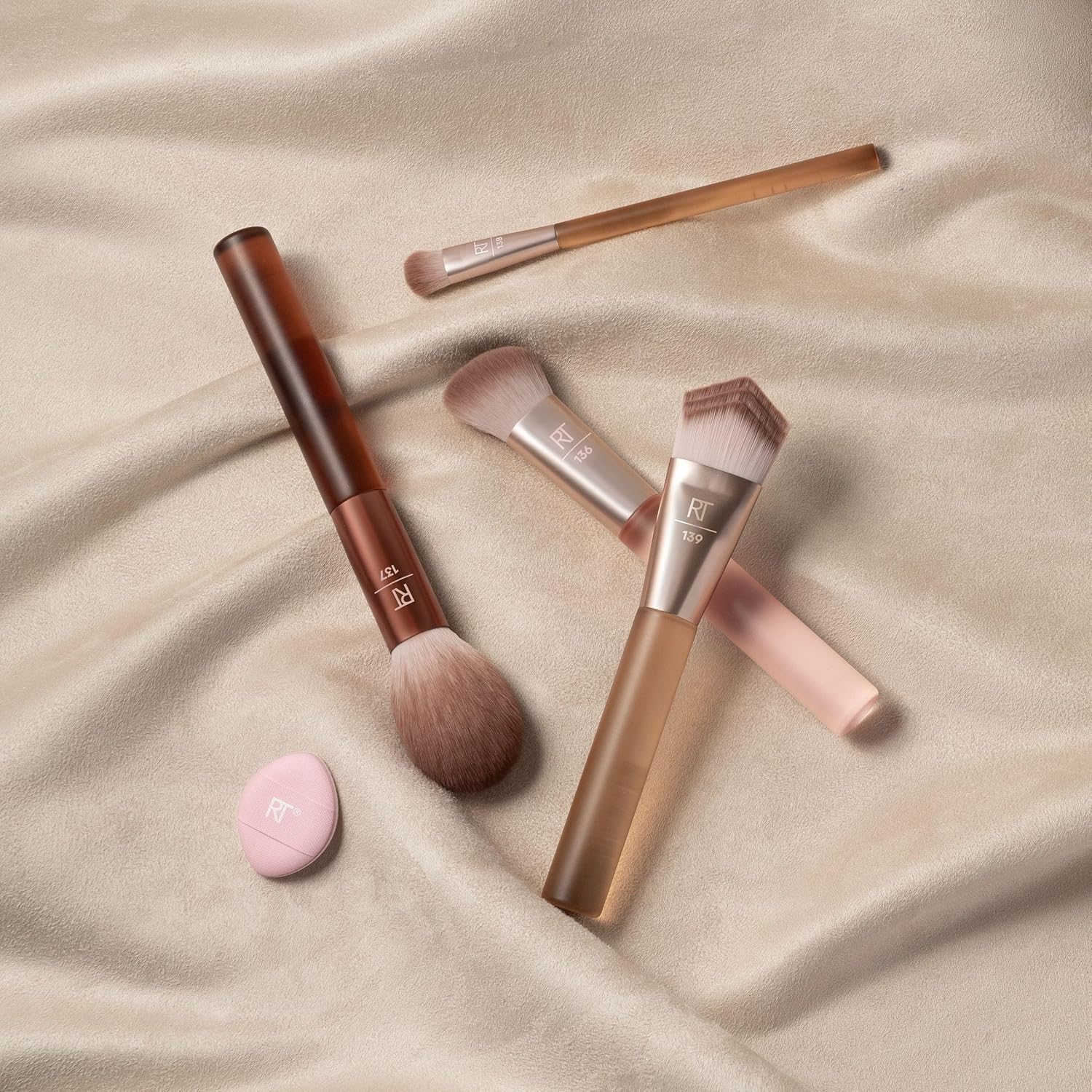 Real Techniques New Nudes - Kit de base borrosa, juego de 5 brochas...